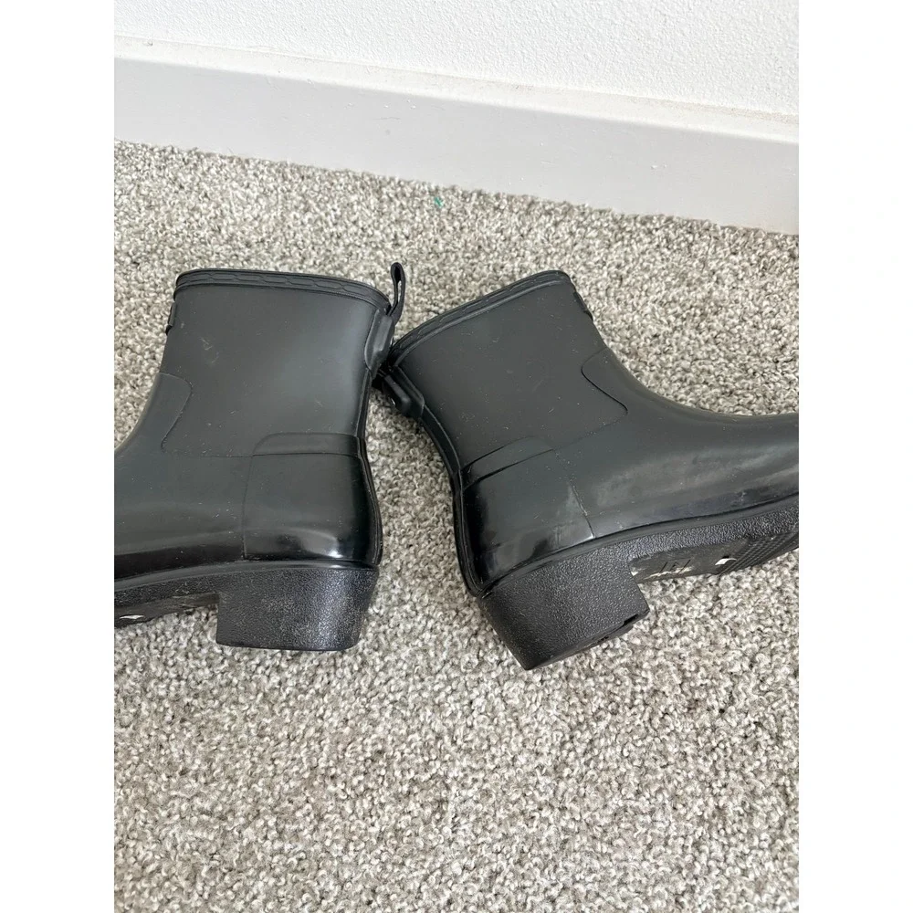 Hunter Black Rain Boots Women's 9 Refined Low Heel Biker Gloss Duo Outdoor